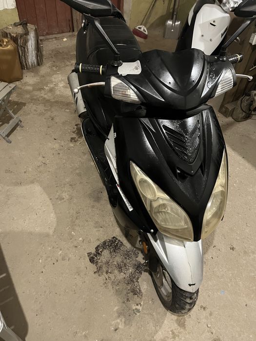 Продам мопед 150 кубів. Присутній торг