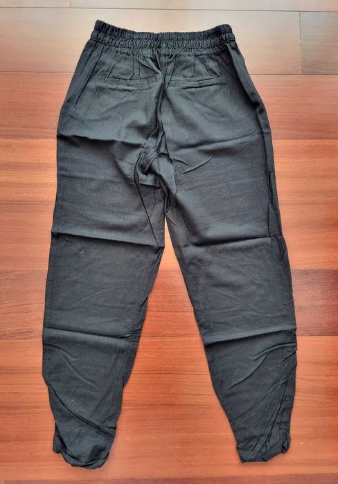 Calças pretas Bershka, tamanho XS