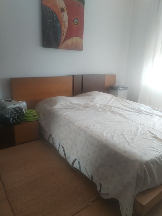 Cama casal e colchão