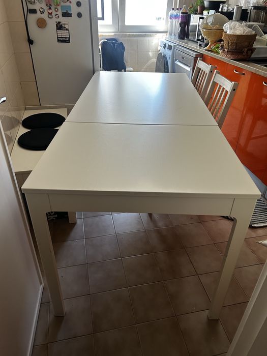 Mesa c 3 cadeiras Ikea