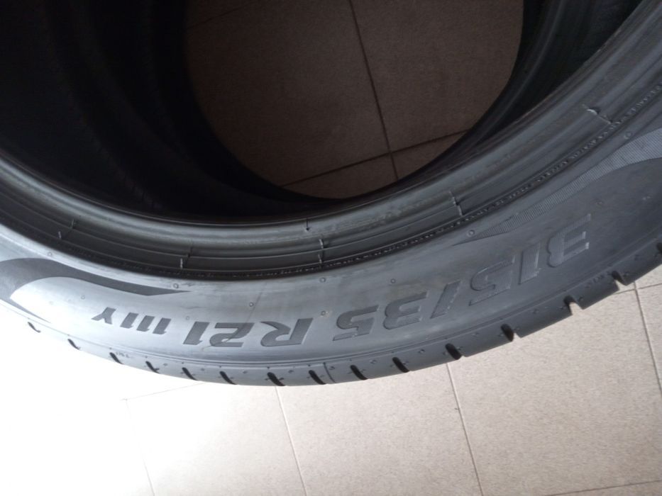 Pneus 315/35/21 Pirelli semi novos Runflat