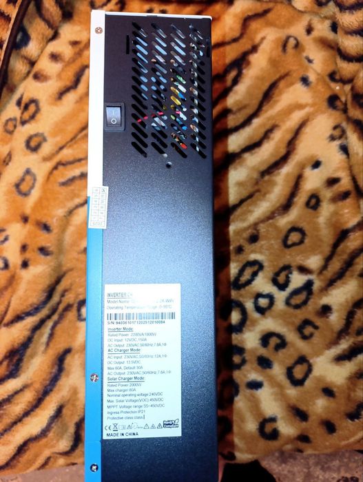 Гибридный инвертор EASUN ISolar-SMH-II-2KW 12V