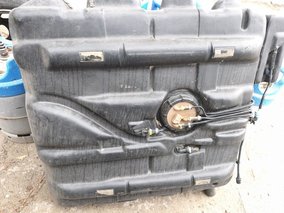 Depósito e bomba combustivel Mercedes Vito