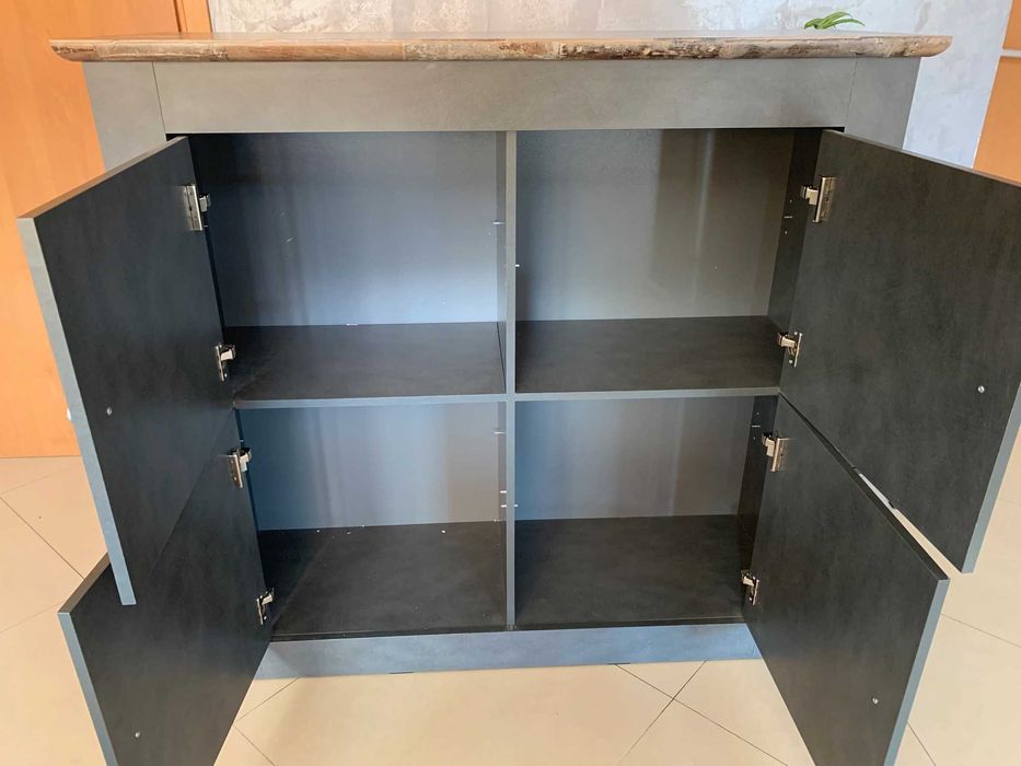 Komoda w kolorze grafitowym