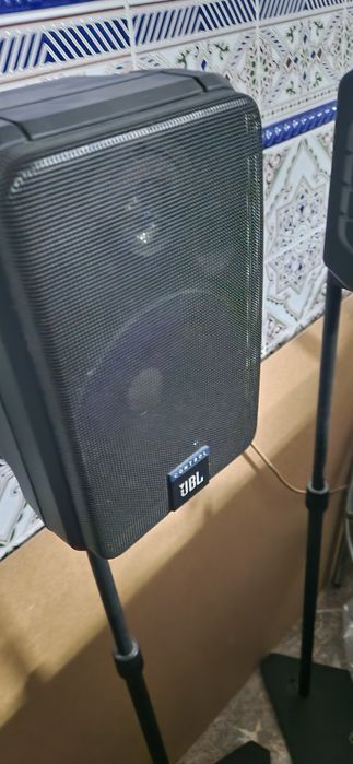 Jbl control com tripe b teck