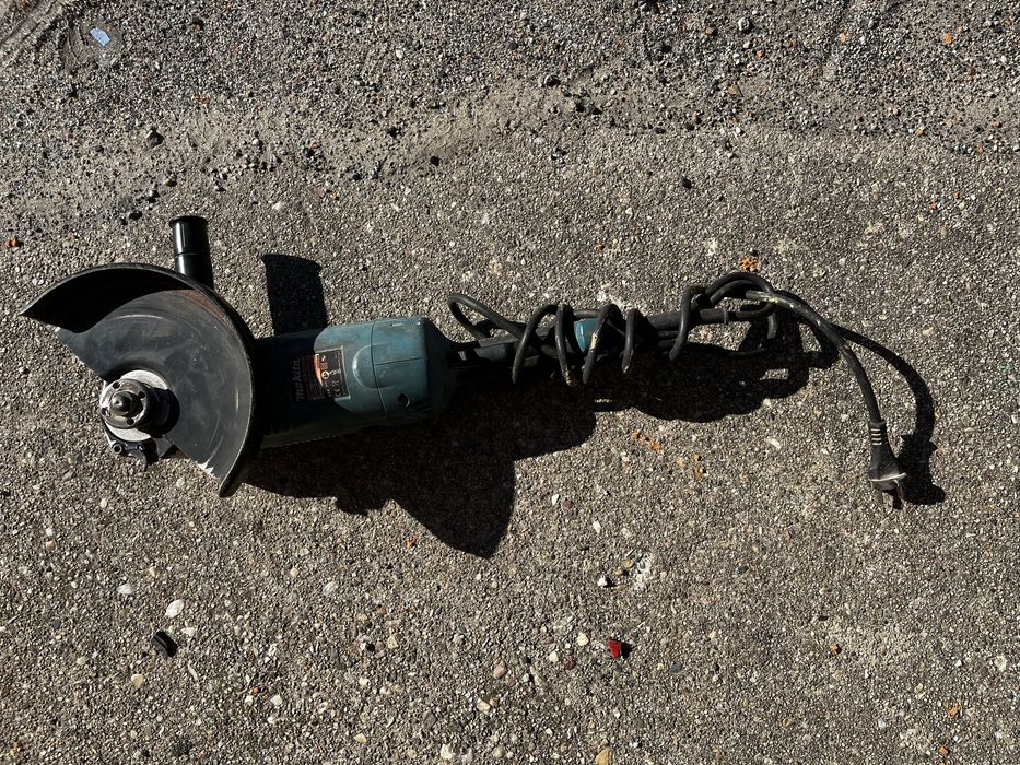 Makita szlifierka GA9020