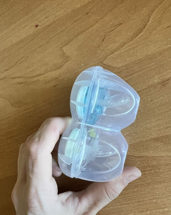 Силіконова соска Philips AVENT 3міс+. Соски NUK 6міс+скошені