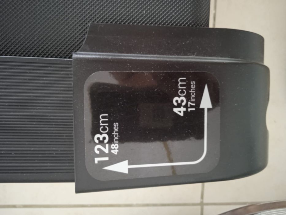 Vendo passadeira como nova sem marcas de uso.