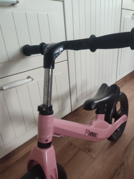 Rowerek rower biegowy Movino magnesium pro różowy bardzo lekki  2,2 kg
