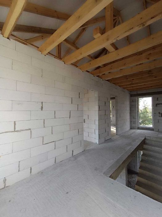 Продаж особняка, з гаражем та власним подвір'ям 5сот, Газ