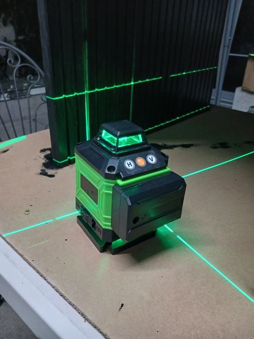 nível laser 16 linhas