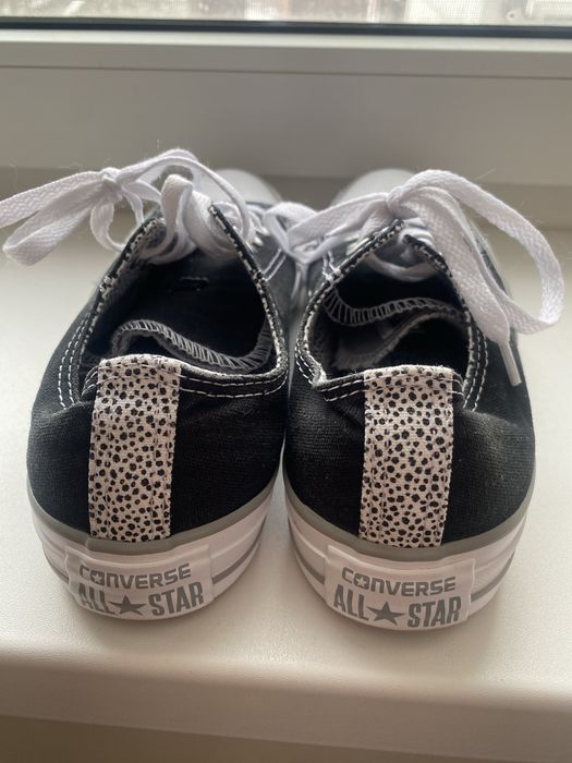 Жіночі брендові кеди