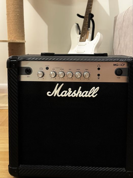 Wzmacniacz piec gitarowy Marshall MG15CF w idealnym stanie