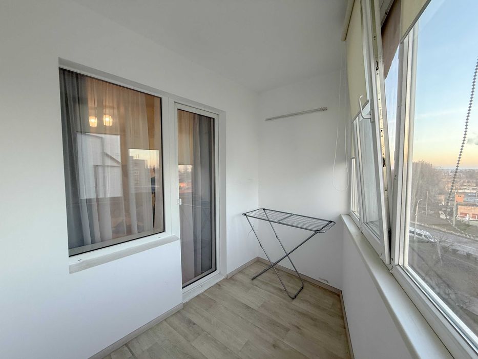 Продаж 3-кімнатної квартири з якісним ремонтом. Євгена Коновальця, 10