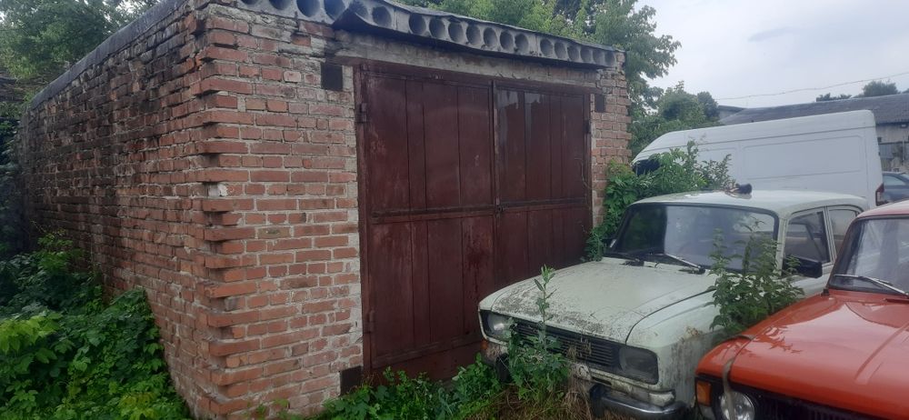 Гараж у центрі міста