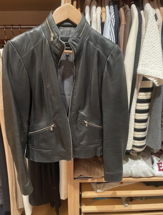 Casaco pele preto Massimo Dutti.