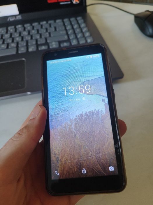 Смартфон zte на запчастини чи ремонт