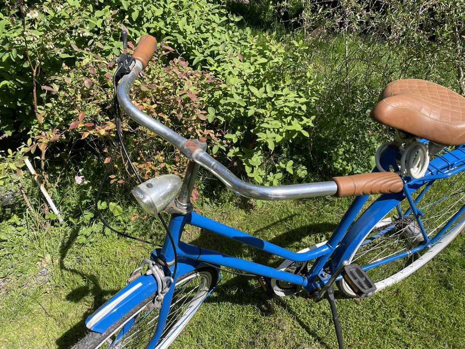 Rower retro odnowiony niebieski