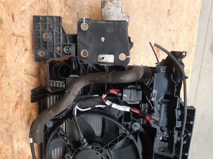 Chłodnica/ belka przednia Renault Scenic 3 2009r. diesel