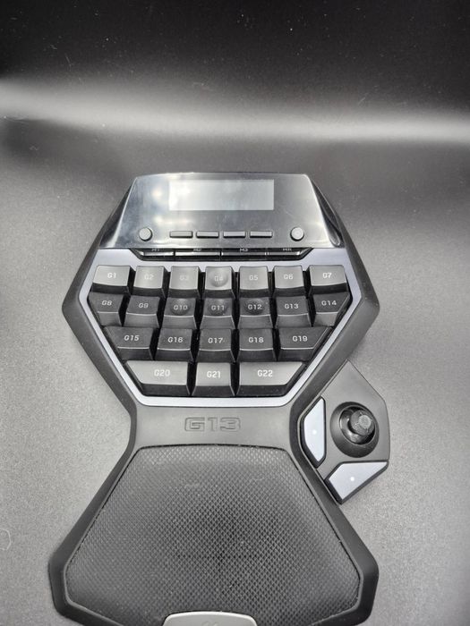 Logitech G13 Advanced Gameboard