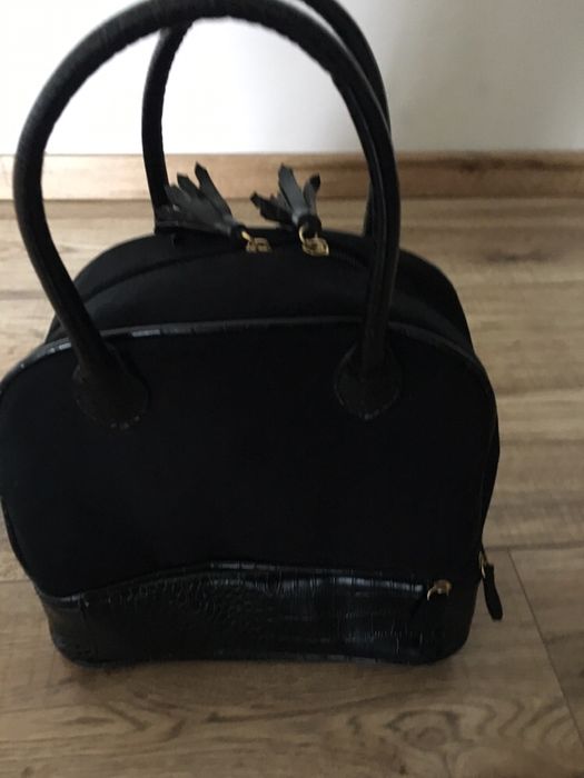Czarna torebka damska