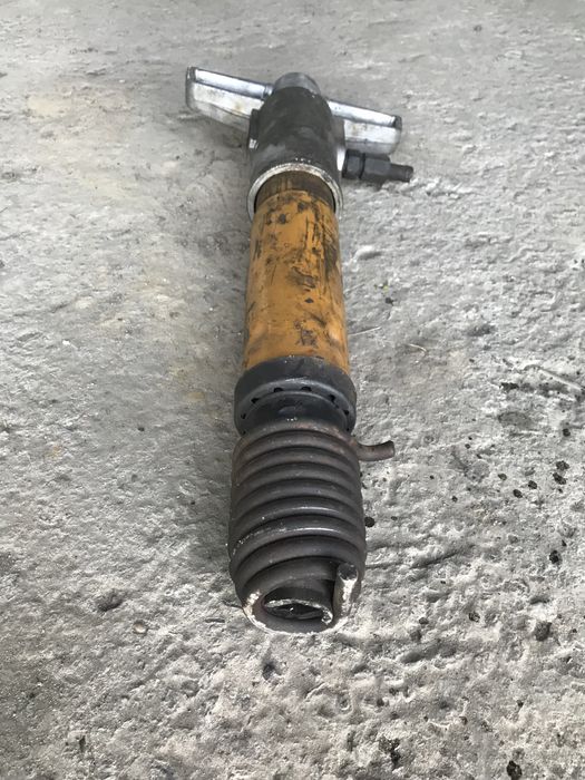 Відбійний молоток пневмо