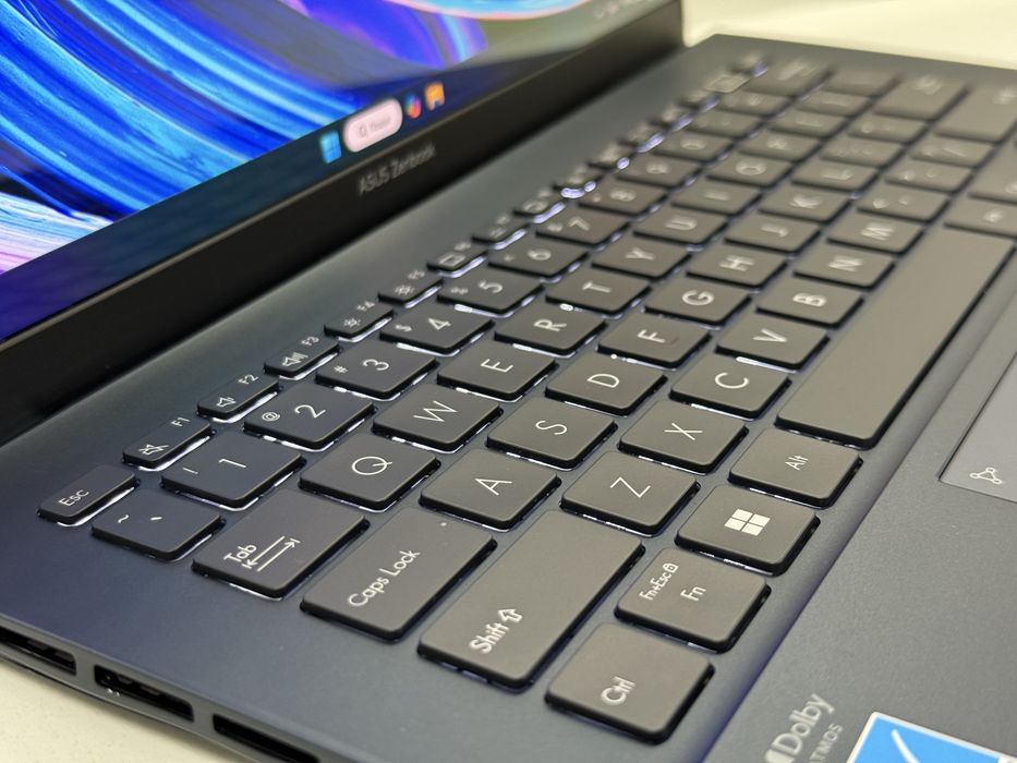 OLED 3k 90Hz | Core i5-1240P | DDR5 8Gb | SSD 1Tb | ASUS ZenBook Q409Z