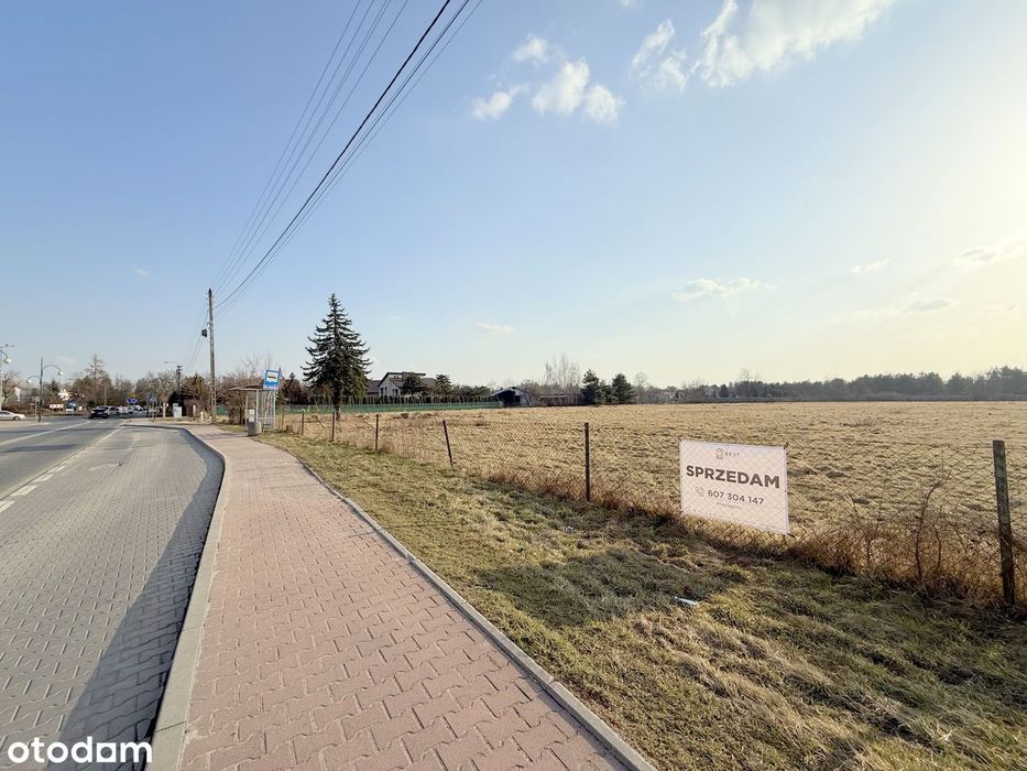 Wspaniały teren Inwestycyjny,Uzbrojenie,2 wjazdy, Mieszkaniówka/Usługi