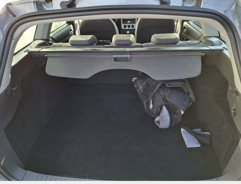 Ford Focus 1.8 benzyna klimatyzacja wazne opłaty