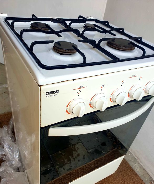 Газова плита Zanussi,