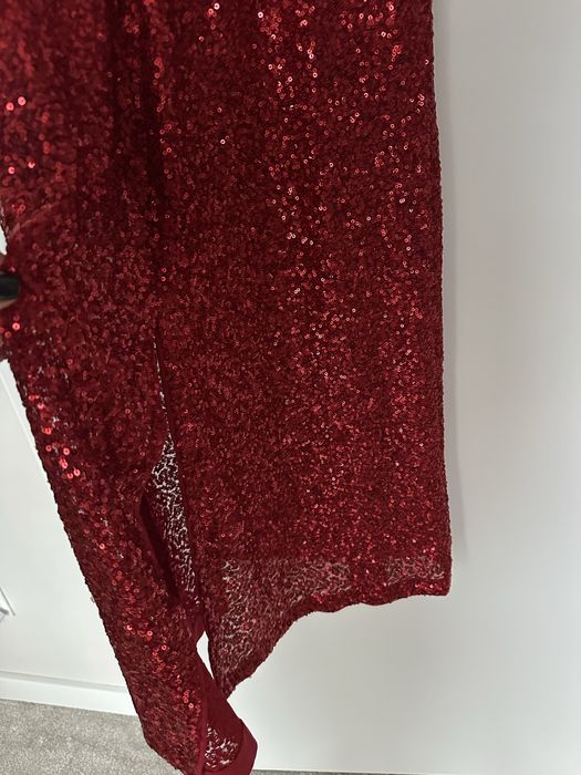 Cekinowa sukienka z bufistymi rękawami rozm. L