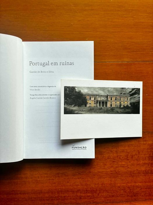 "Portugal em Ruínas" de Gastão Brito e Silva