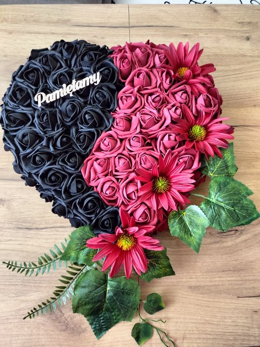 Kompozycja, Stroik serce na grób, cmentarz. Dzień babci, dzień dziadka