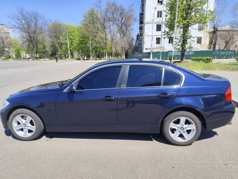 БМВ Е90  325і  2.5МТ