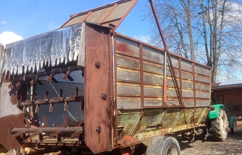 Przyczepa do transportu kiszonek