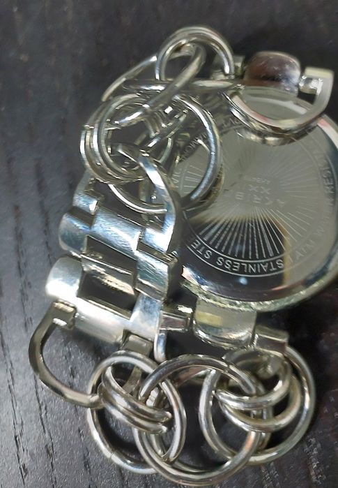 Relógio Suíço luxo Akribos XXIV AK645 diamantes
