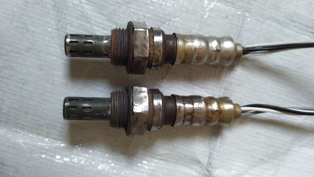 Лямбда-зонд 05033758AA 05033039AA