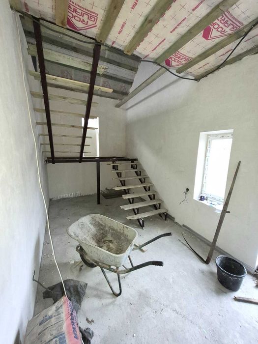 Продам новий двоповерховий будинок 150м2 в Новій Боярці, 6 соток.