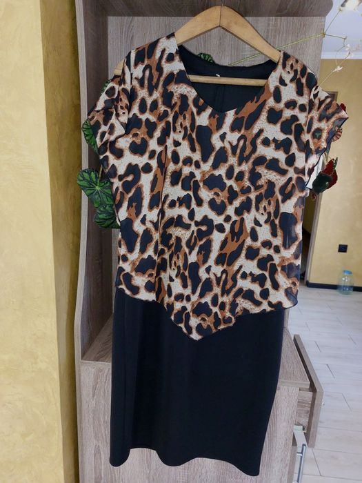 Плаття  леопард  52 розмір хх л