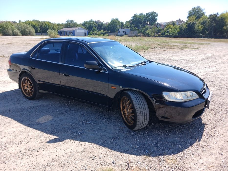 HONDA Accord.       .