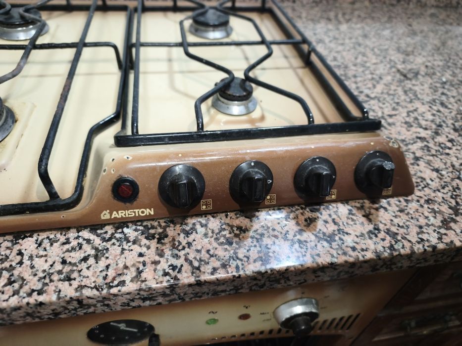 Forno e fogão de cozinha