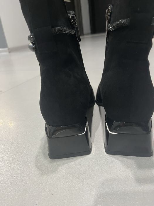 Filippo Botki skórzane z aplikacją