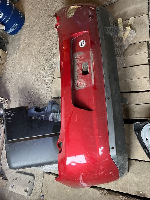 Задній бампер Citroen C3 2009-2016