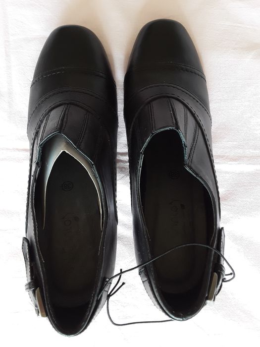 Nowe buty damskie skórzane rozmiar 38