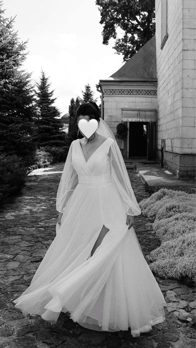 Продам весільну сукню