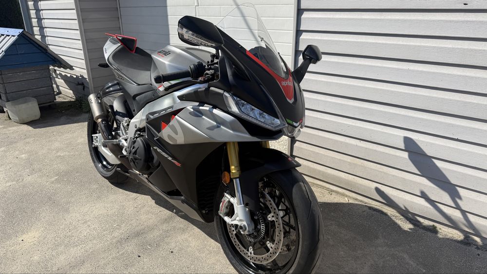 aprilia rsv4 1100 2021рік