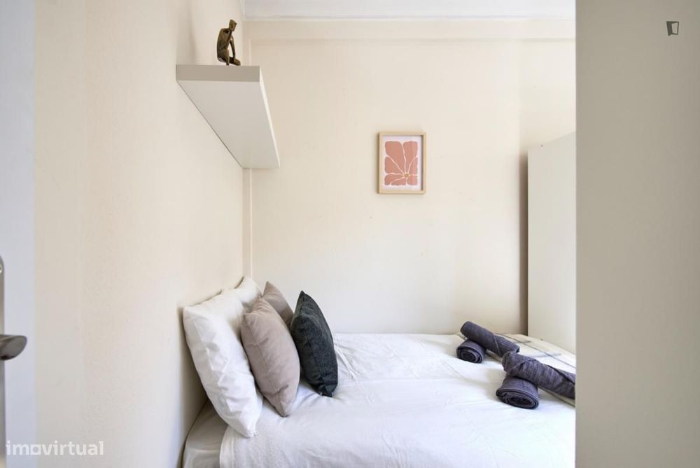 Quarto - localizado em Alvalade Lisbon