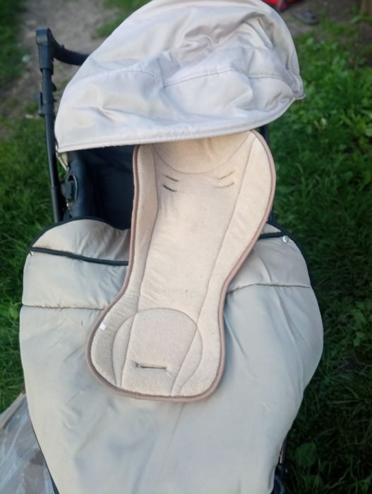 Каляска с люлькой