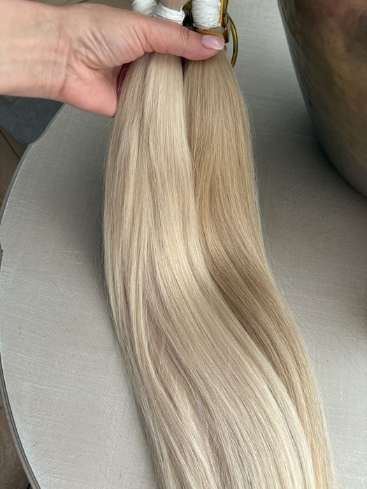 Wlosy naturalne beżowe blondy