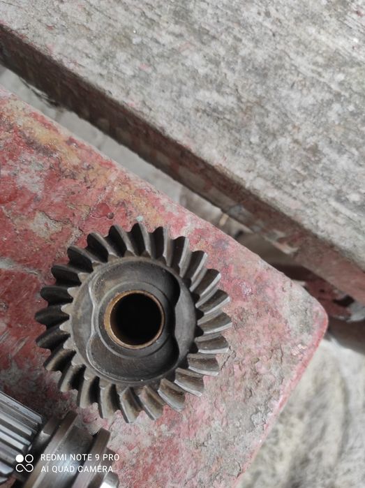 Продам редуктор вихрь 30